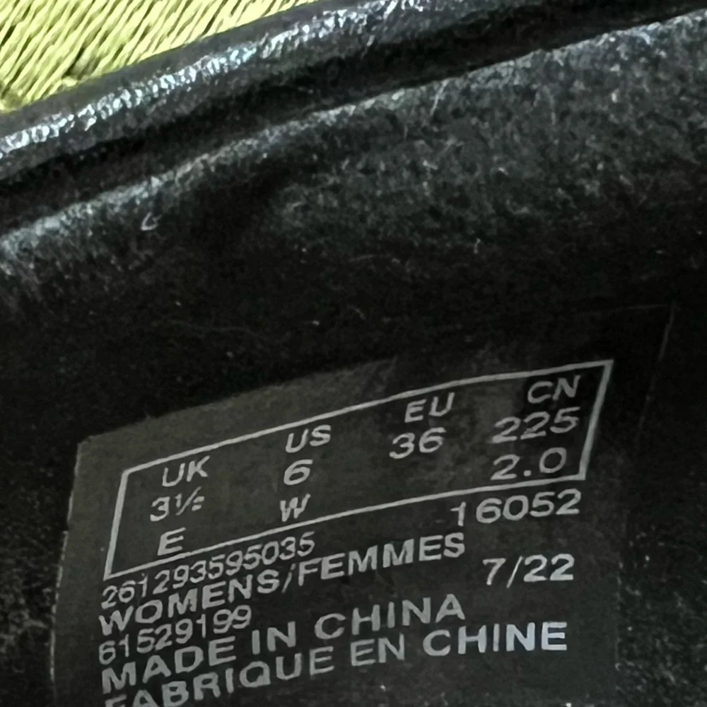 Clark Black Comfort Heels Sz 6 W - Picture 7 of 7